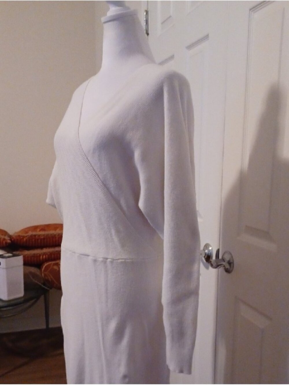 × Elegant Off White Wrap-Style Women's Dress Size Large - Picture 9 of 14